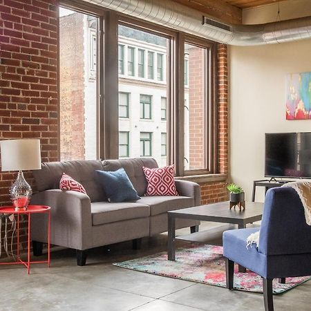 Frontdesk 1209 Washington Ave Apts Downtown St Louis Apartment Saint Louis Bagian luar foto